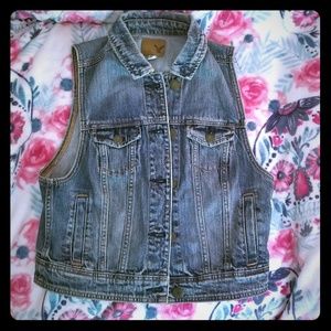 🔻 American Eagle Jean/Denim crop vest